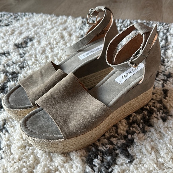 SOLD Steve Madden Espadrille Wedge Sandals - Picture 1 of 6